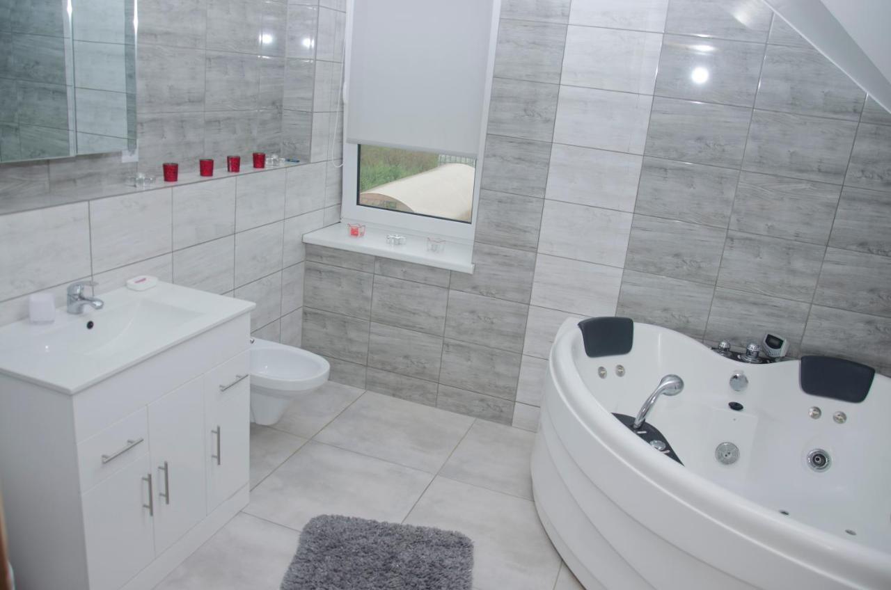 Apartamentai Su Dziakuzi クライペダ エクステリア 写真